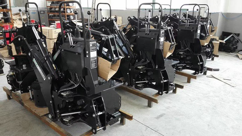 4-Backhoe-type rear excavator